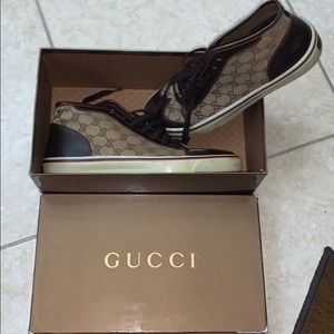 MENS GUCCI SNEAKER BROWN VINTAGE SIZE 10 (AS IS)